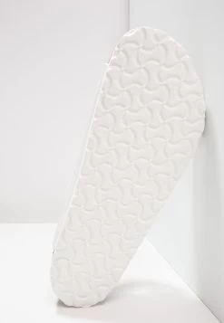 Birkenstock Arizona - Chaussons - Weiß -La Mode Soldes 17286db0e6214793af2ea73cc8c861e1