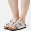 Birkenstock Arizona Big Buckle Narrow Fit - Chaussons - Metallic Silver -La Mode Soldes 4b2c6e9dabe0465bb671b1860d2f9d6d