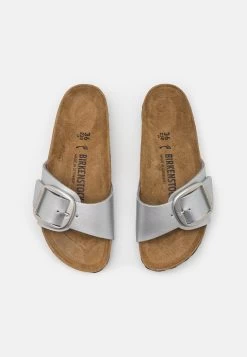 Birkenstock Madrid Big Buckle - Mules - Metallic Silver -La Mode Soldes e8543ee6754a408693a500830cbb7e4e